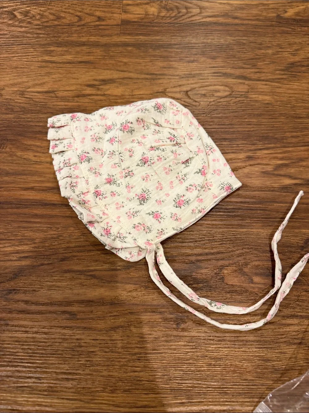 Floral Ruffle Baby Bonnet - Pink/White